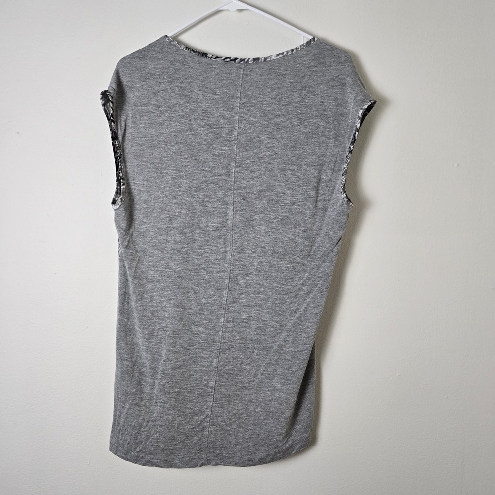 Tahari Sleeveless Top Womens Small Gray Shirt - Picture 3 of 8